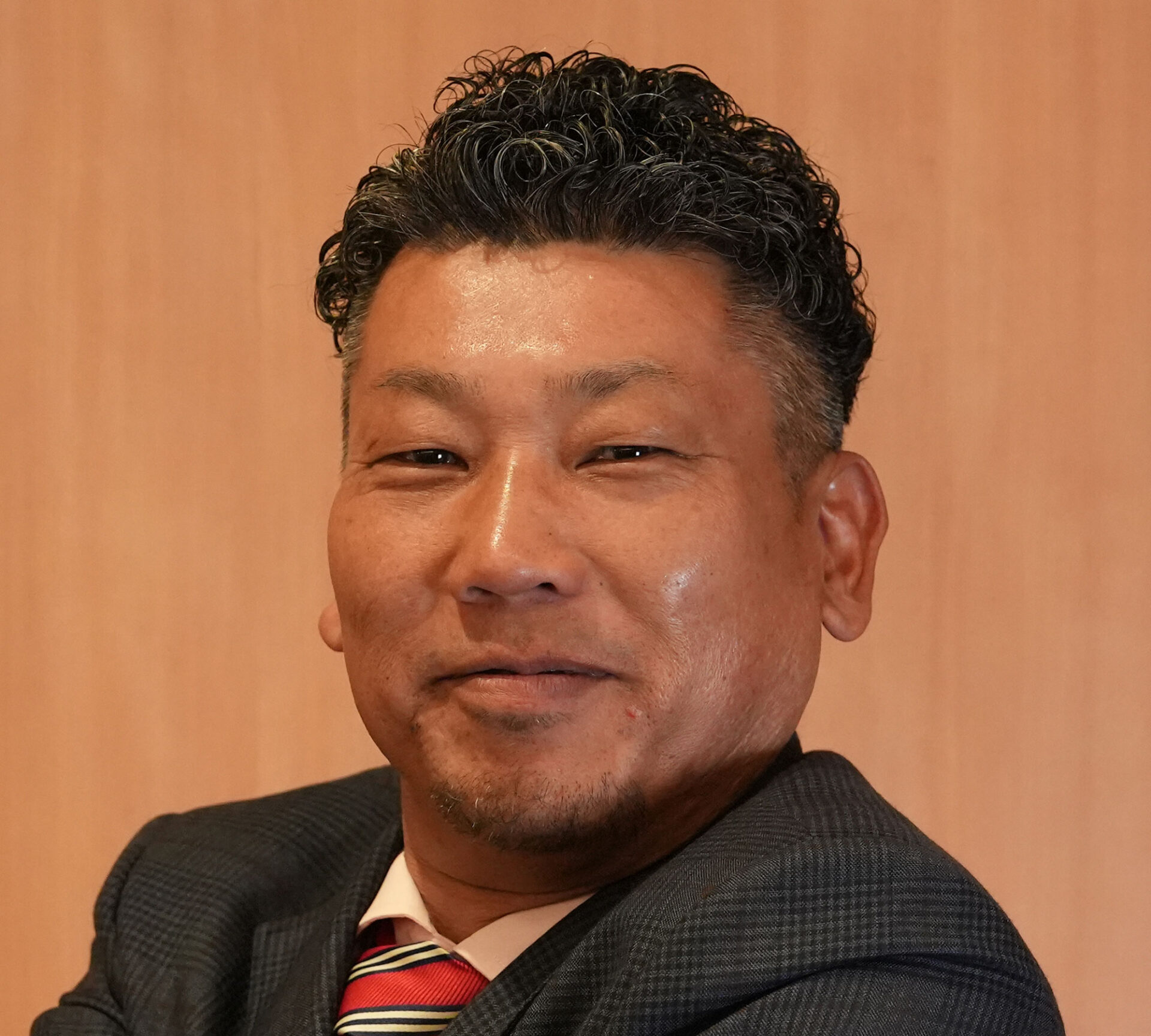 本山　賀彦 (もとやま　よしひこ)